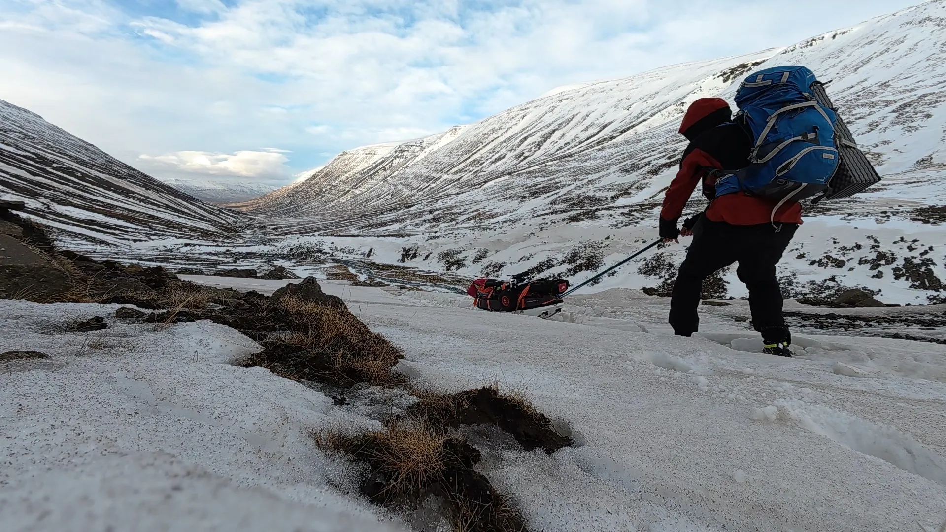 Tirage de la pulka à travers l’Islande